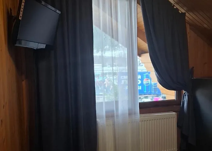 вежа Apartman *